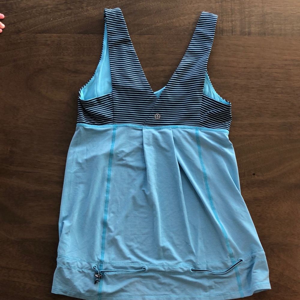 Lululemon Blue Yoga Top Size 4 - Picture 2 of 2